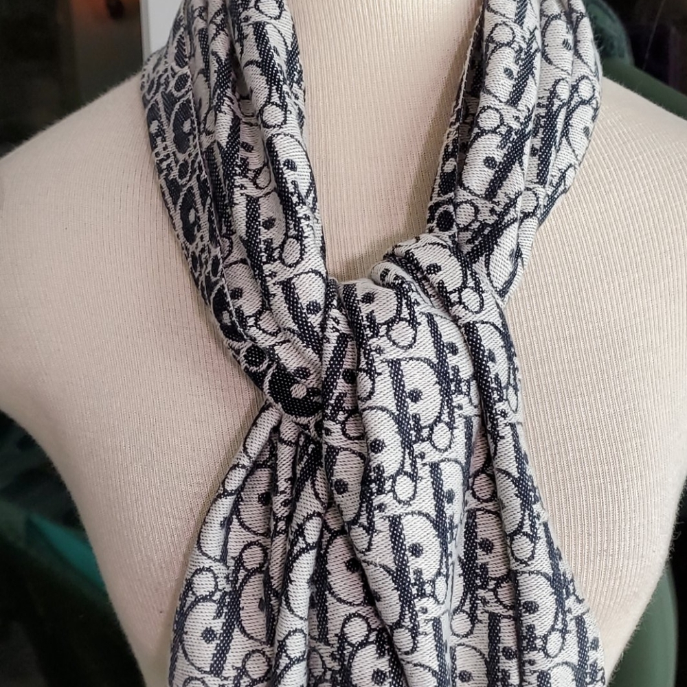 Christian Dior cashmere scarf. NWOT.